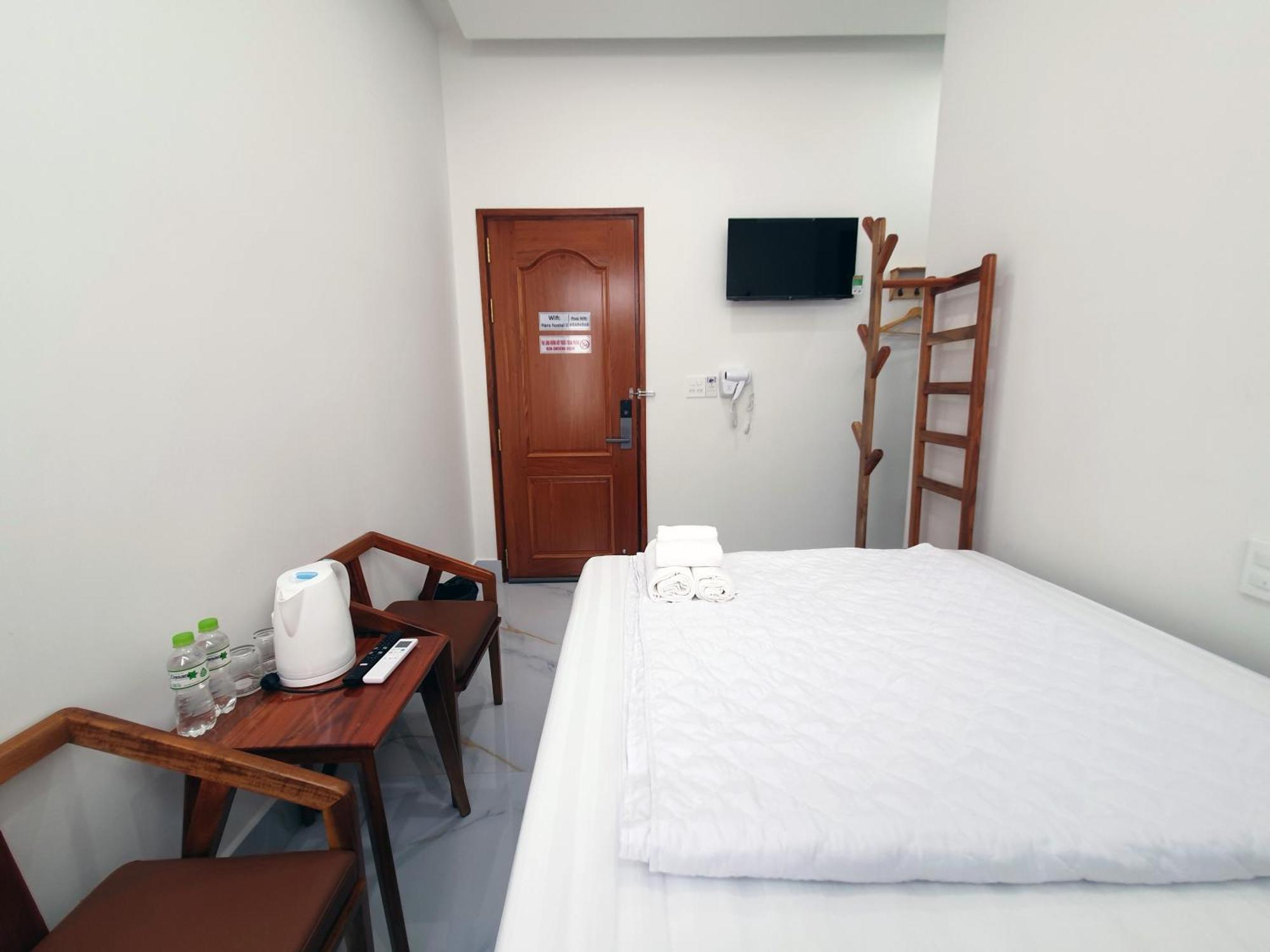 Hero Hostel & Billiards Chau Doc Exterior photo
